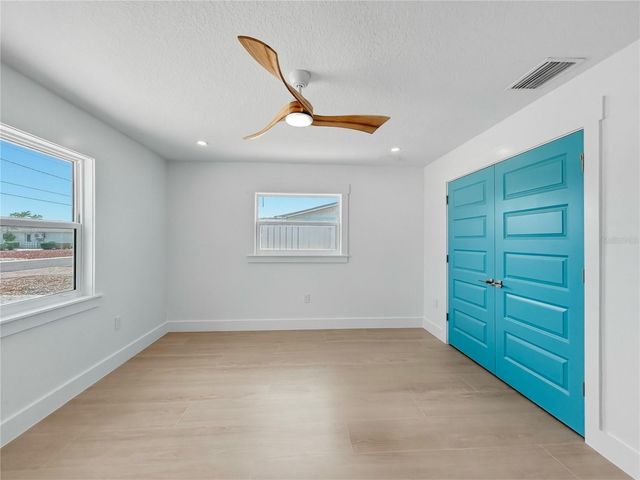 10304 KINGFISHER ROAD W, Bradenton, FL 34209