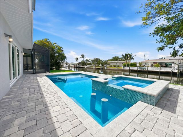 10304 KINGFISHER ROAD W, Bradenton, FL 34209