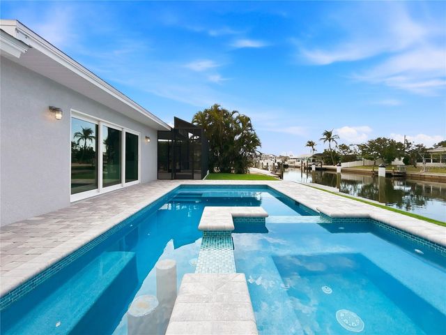 10304 KINGFISHER ROAD W, Bradenton, FL 34209