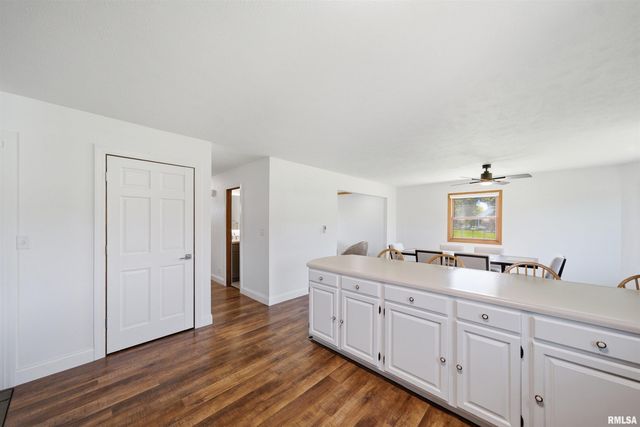 142 LEGION Road, Washington, IL 61571