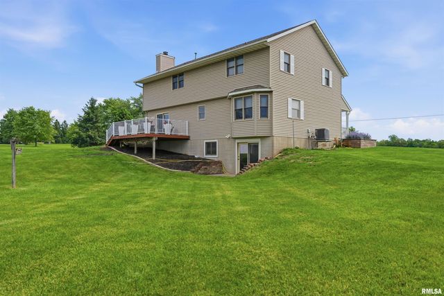 142 LEGION Road, Washington, IL 61571