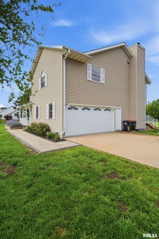 142 LEGION Road, Washington, IL 61571