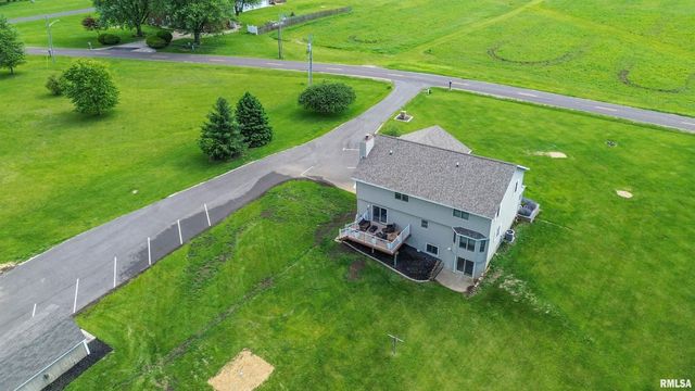 142 LEGION Road, Washington, IL 61571