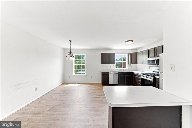 1404 LINDEN ST, Wilmington, DE 19805