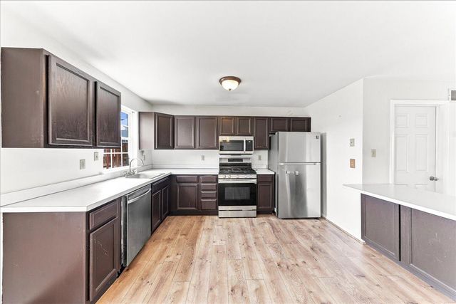 1404 LINDEN ST, Wilmington, DE 19805