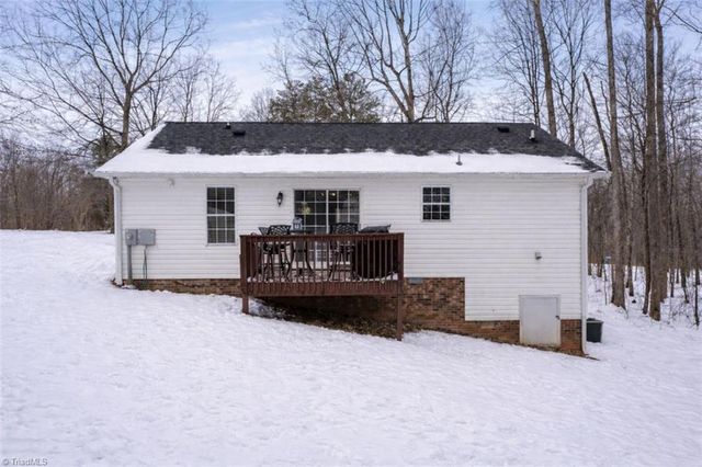 5507 Whispering Pines Drive, Summerfield, NC 27358