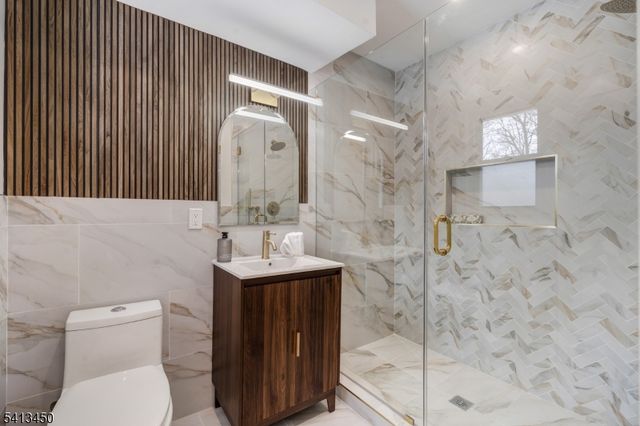 27 Hunterdon Blvd, Berkeley Heights Twp., NJ 07974