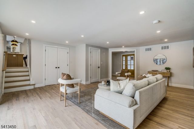 27 Hunterdon Blvd, Berkeley Heights Twp., NJ 07974