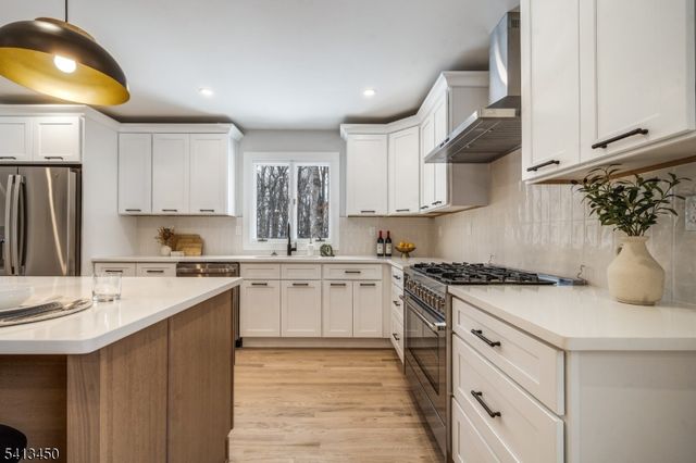 27 Hunterdon Blvd, Berkeley Heights Twp., NJ 07974