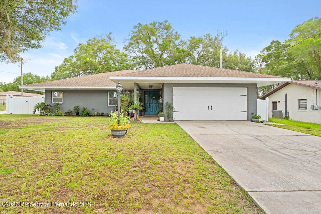 714 Spruce Street, Inverness, FL 34452