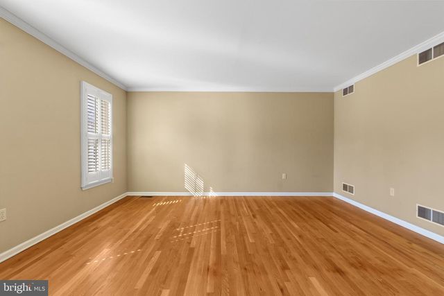 1625 ARROWWOOD DR, Easton, PA 18040