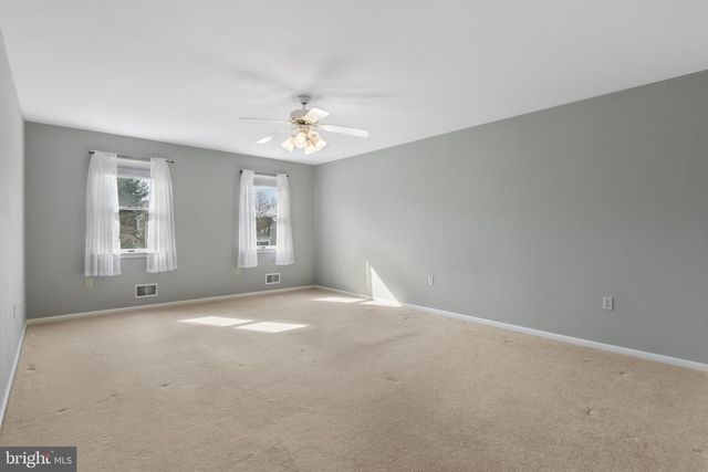1625 ARROWWOOD DR, Easton, PA 18040