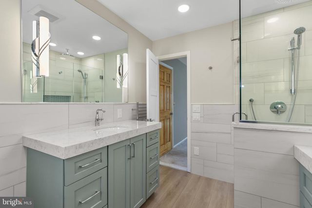 1625 ARROWWOOD DR, Easton, PA 18040