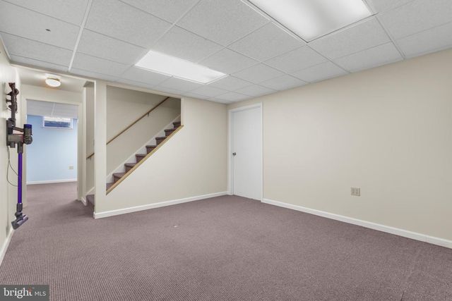 1625 ARROWWOOD DR, Easton, PA 18040