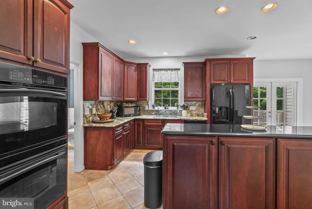 2015 ROSEDALE LN, Huntingtown, MD 20639