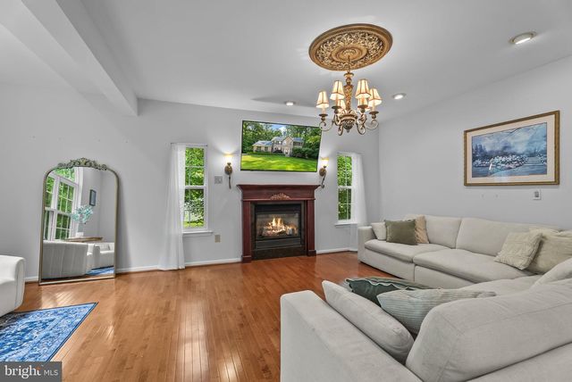 2015 ROSEDALE LN, Huntingtown, MD 20639