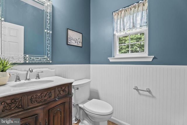 2015 ROSEDALE LN, Huntingtown, MD 20639