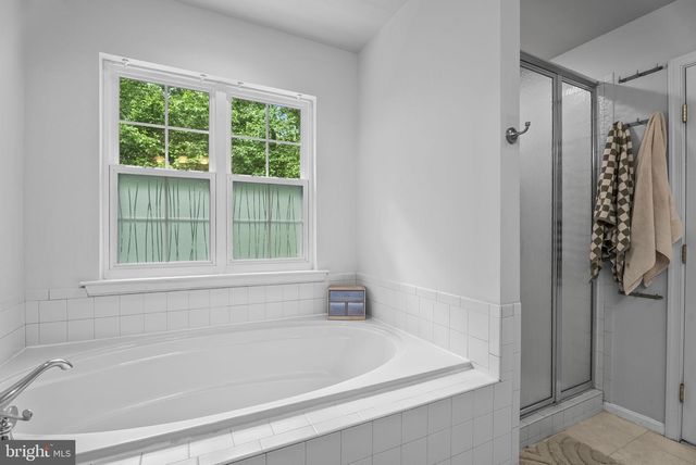 2015 ROSEDALE LN, Huntingtown, MD 20639