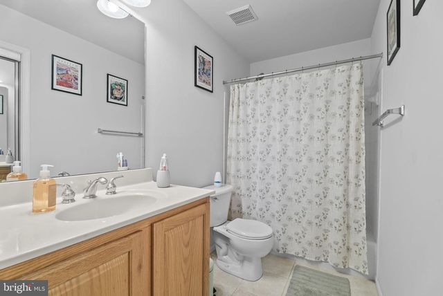 2015 ROSEDALE LN, Huntingtown, MD 20639