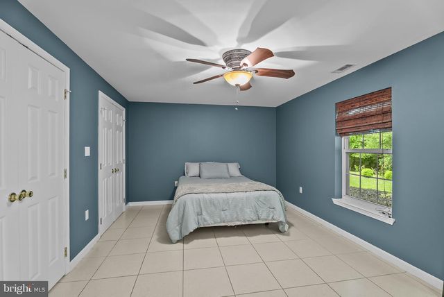 2015 ROSEDALE LN, Huntingtown, MD 20639