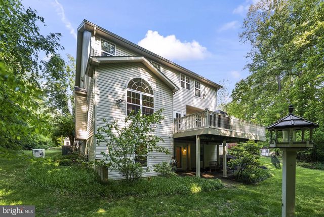 2015 ROSEDALE LN, Huntingtown, MD 20639