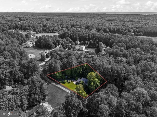 2015 ROSEDALE LN, Huntingtown, MD 20639