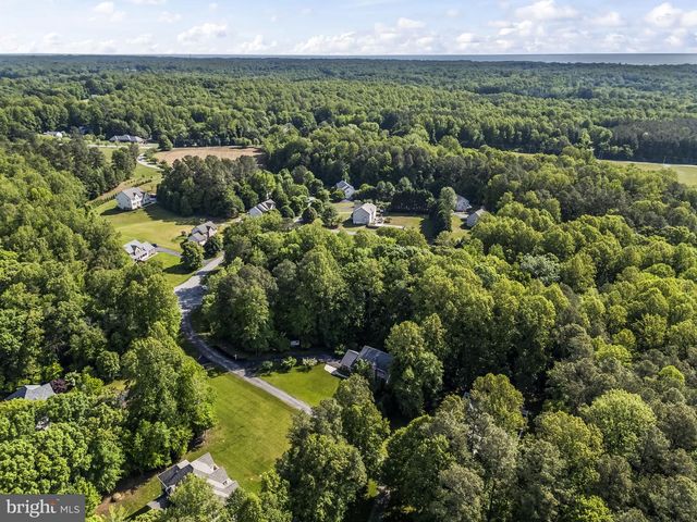 2015 ROSEDALE LN, Huntingtown, MD 20639