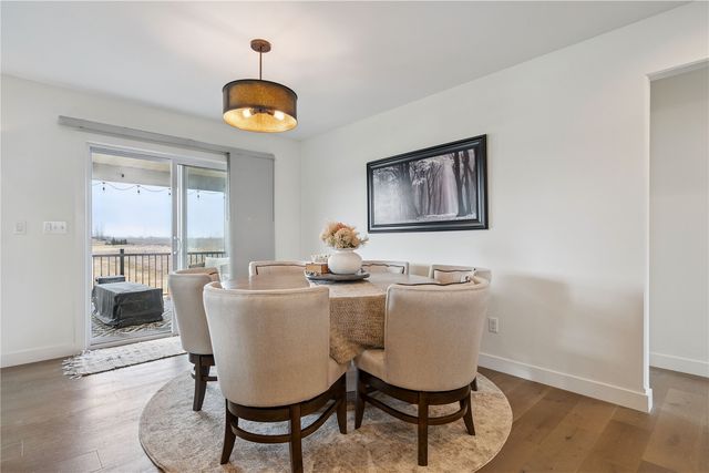 5946 Rock Ridge Dr, Marion, IA 52302