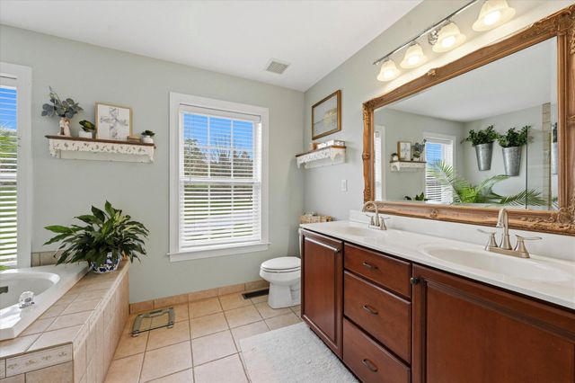 104 CEZANNE CT, Landenberg, PA 19350