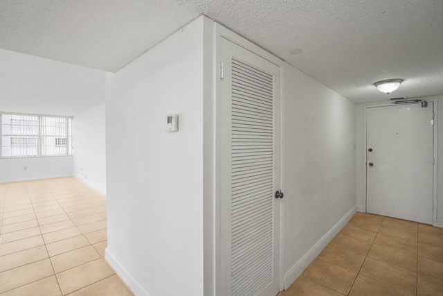 18051 Biscayne Boulevard 1504, Aventura, FL 33160
