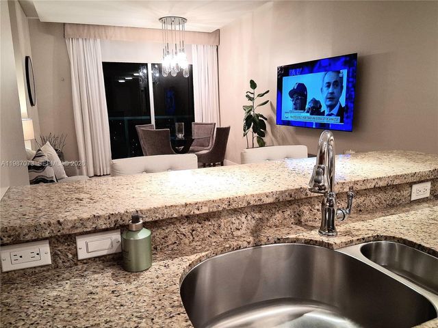 2641 N Flamingo Rd 2607N, Sunrise, FL 33323