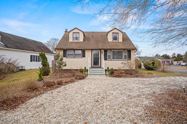 120 Cox Avenue, Tuckerton, NJ 08087