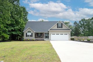 8 Wooded Glenn Court, Pelzer, SC 29669