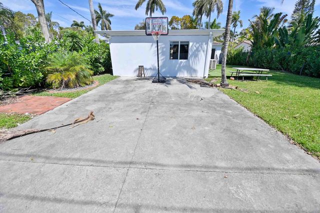 1532 Fletcher Street, Hollywood, FL 33020
