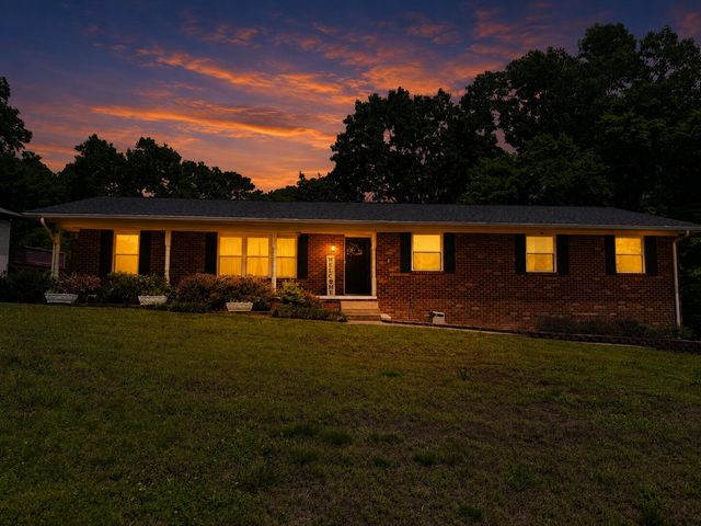 4818 Hillsdale Circle, Chattanooga, TN 37416