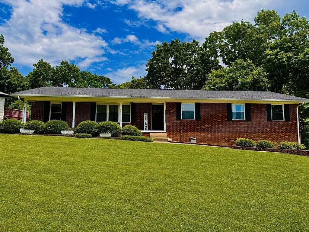 4818 Hillsdale Circle, Chattanooga, TN 37416