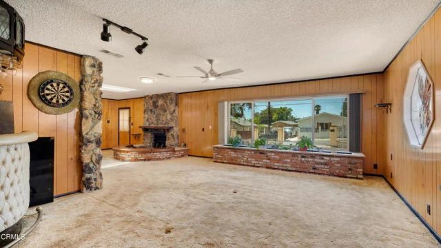 9964 Haines Canyon Avenue, Tujunga, CA 91042