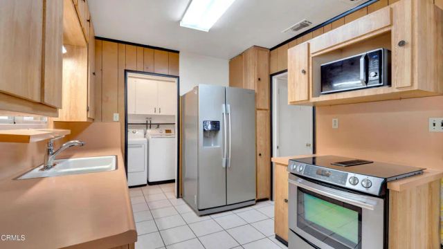 9964 Haines Canyon Avenue, Tujunga, CA 91042