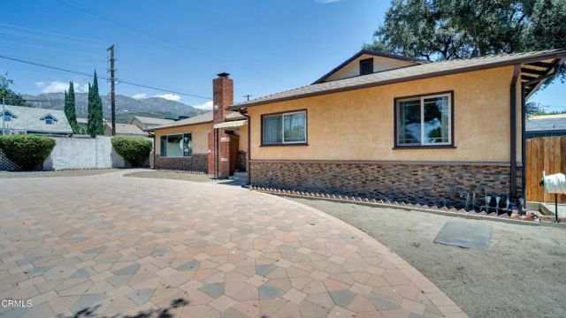 9964 Haines Canyon Avenue, Tujunga, CA 91042