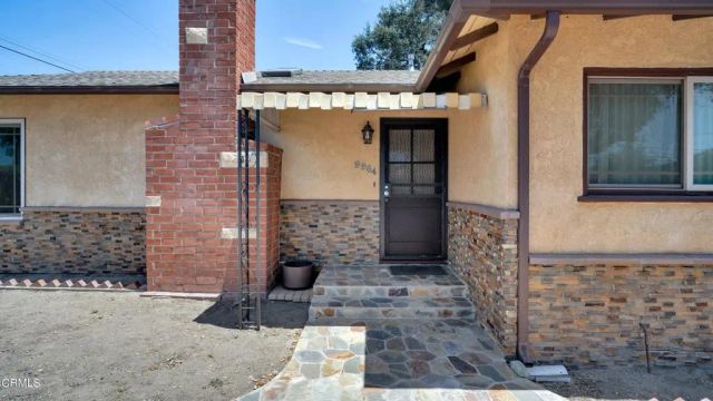 9964 Haines Canyon Avenue, Tujunga, CA 91042