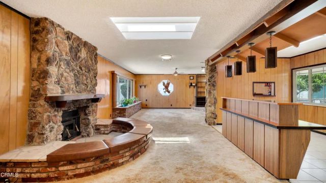 9964 Haines Canyon Avenue, Tujunga, CA 91042