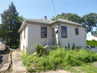210 Hyde Street, Cranston, RI 02920