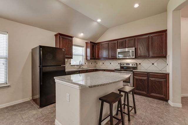 205 Wolf Drive, Forney, TX 75126