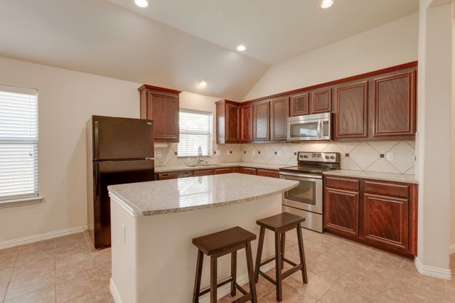 205 Wolf Drive, Forney, TX 75126