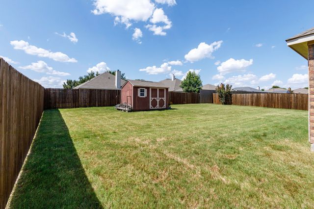 205 Wolf Drive, Forney, TX 75126