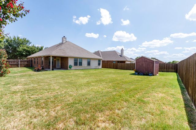 205 Wolf Drive, Forney, TX 75126