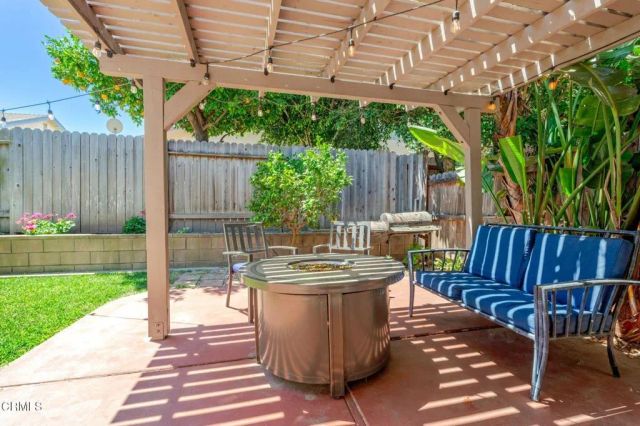136 Tree Fern Court, Camarillo, CA 93010