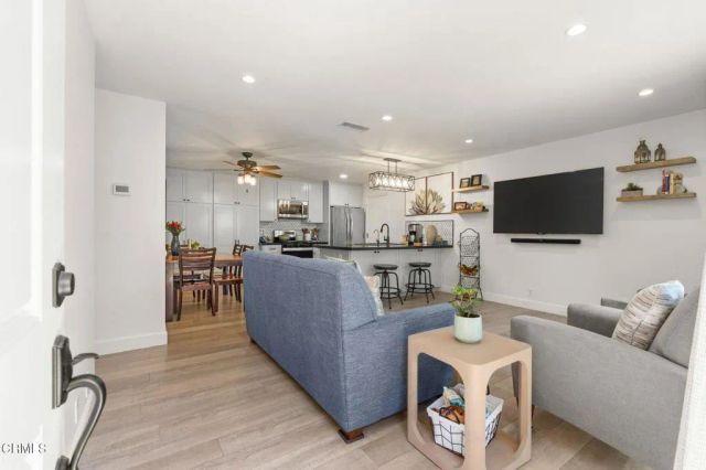 136 Tree Fern Court, Camarillo, CA 93010