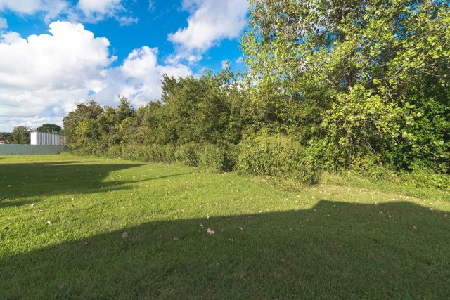 1753 Pasadena Street, Houston, TX 77023
