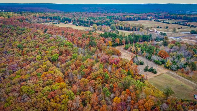 30 Eagle Ridge Dr., Greers Ferry, AR 72067